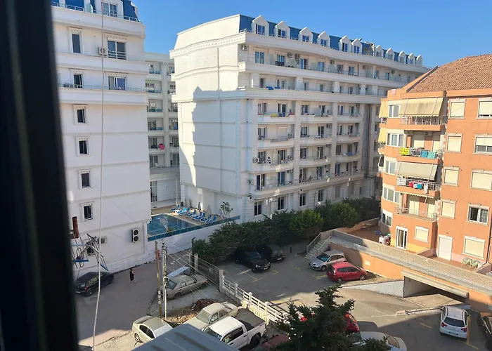 Joana04 Golem, Durres